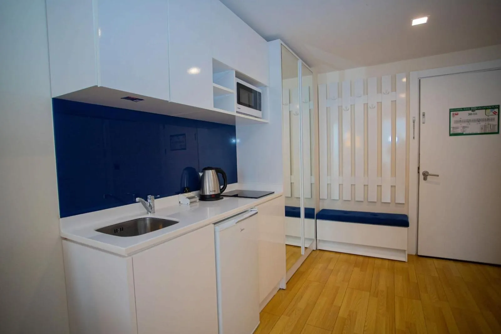 City Avenue Hotel Batumi 0*,